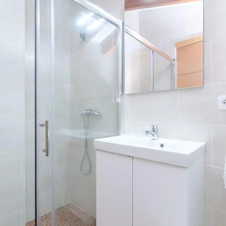 Hostal Embat -